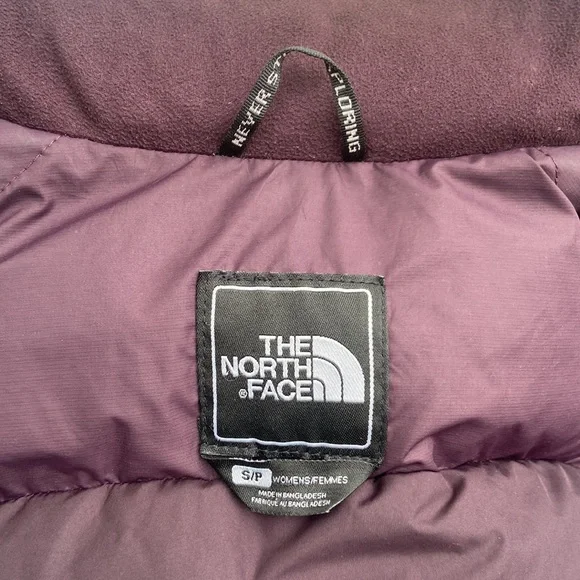 Vintage The North Face 700 Down Puffer Vest Purple Women's Size S - Picture 7 of 10